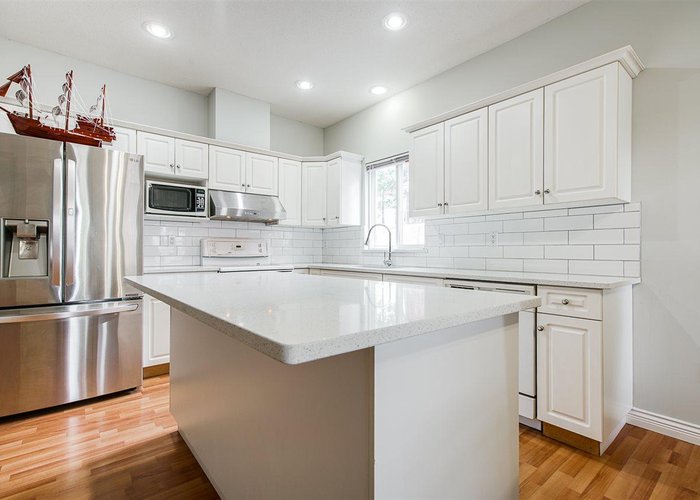 33072 7 Avenue, Mission, BC V2V 2C8 |  Photo 1