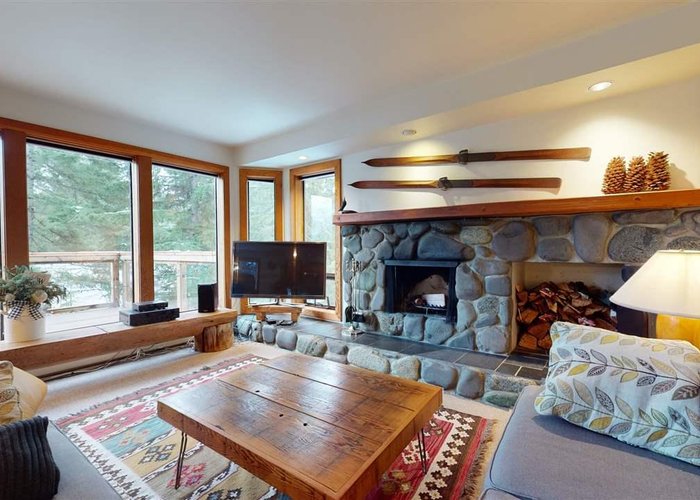 8612 Fissile Lane, Whistler, BC V8E 0G1 |  Photo 1