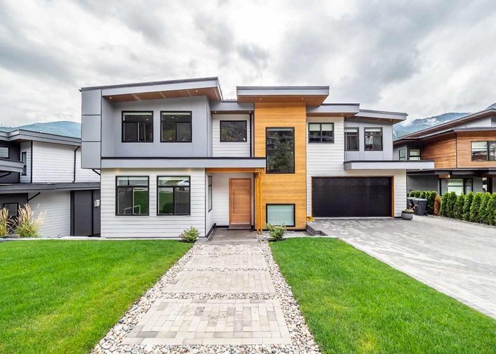 2116 Crumpit Woods Drive, Squamish, BC V8B 0T6 |  Photo 1