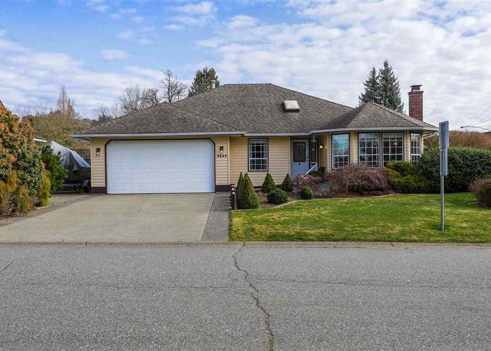 2442 Grosvenor Place, Abbotsford, BC V2S 6R5 |  Photo 1