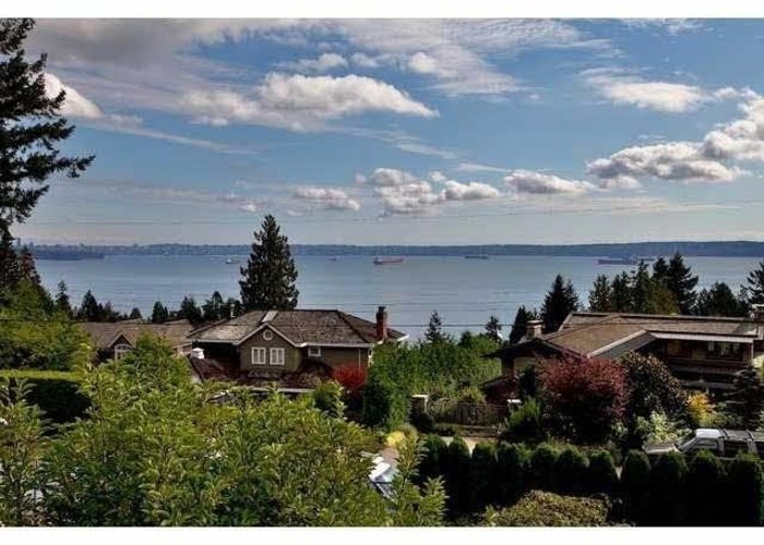 3241 Thompson Crescent, West Vancouver, BC V7V 3E6 |  Photo 1
