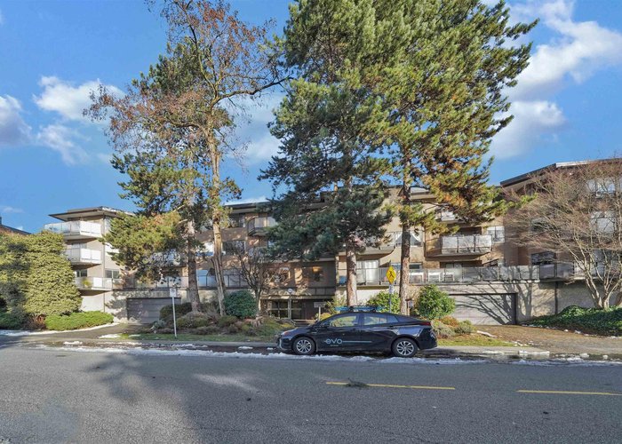 325 210 W 2nd Street, North Vancouver