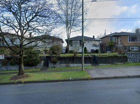 3132 Renfrew Street, Vancouver, BC V5M 3L1 |  Photo R2649119-2.jpg