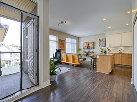 412 85 Eighth Avenue, New Westminster
