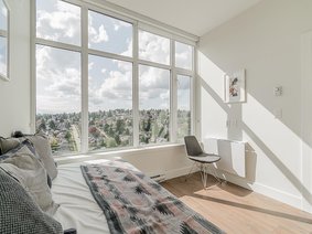 2204 258 Nelson's Court, New Westminster