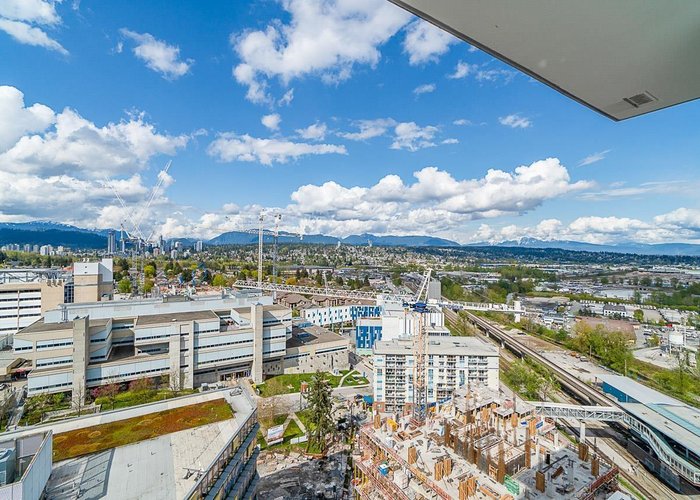 2204 258 Nelson's Court, New Westminster