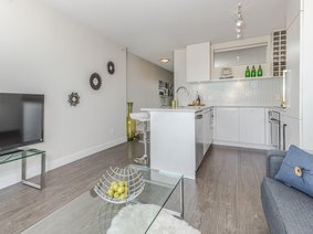 1504 668 Columbia Street, New Westminster