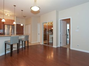 204 275 Ross Drive, New Westminster