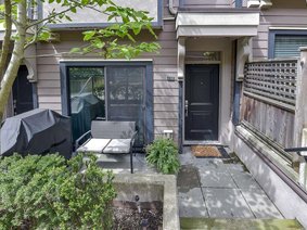 112 828 Royal Avenue, New Westminster