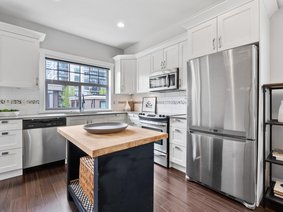 108 828 Royal Avenue, New Westminster