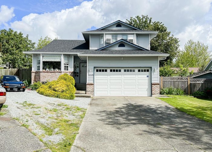 13329 98 Avenue, Surrey, BC V3T 5M8 |  Photo 1