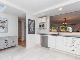 614 - 1500 Ostler Court, North Vancouver, BC V7G 2S2 | Mountain Terrace Photo 4