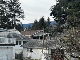 1751 Macgowan Avenue, North Vancouver, BC V7P 2X3 |  Photo R2756117-3.jpg
