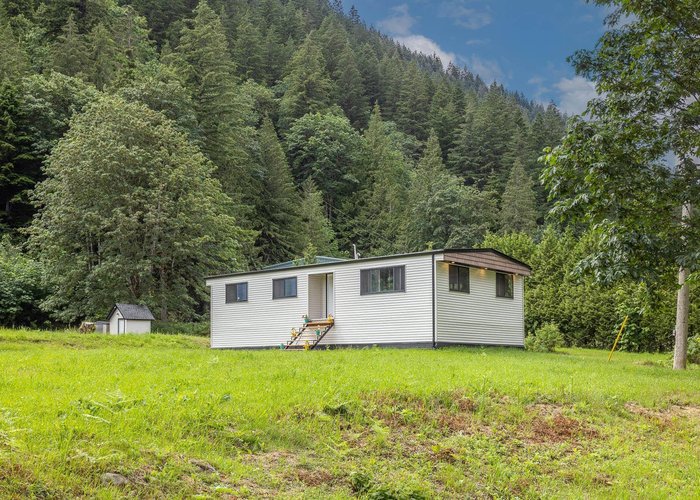 27283 Dogwood Valley Road, Hope, BC V0X 1L3 |  Photo 1