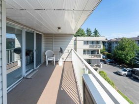302 - 32040 Tims Avenue, Abbotsford, BC V2T 2H2 | Maplewood Manor Photo 7