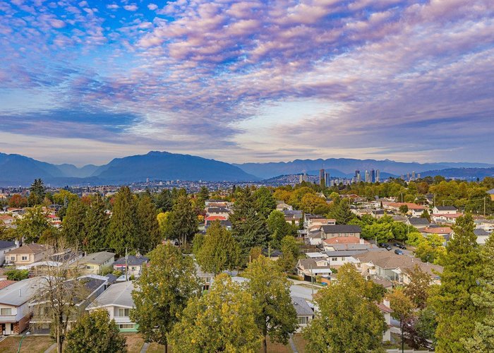 1008 - 2435 Kingsway, Vancouver, BC V5R 5G8 | The Windsor Photo 58