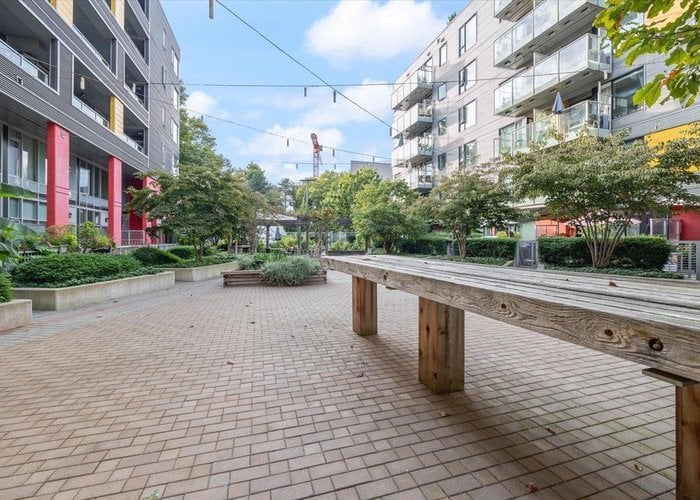 518 - 384 1ST Avenue, Vancouver, BC V5T 0G5 | Canvas Photo 65