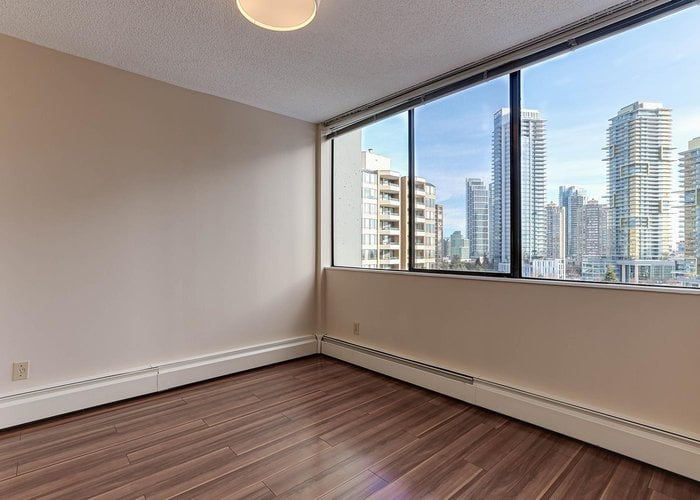 1102 - 4300 Mayberry Street, Burnaby, BC V5H 4A4 | Times Square Photo 39