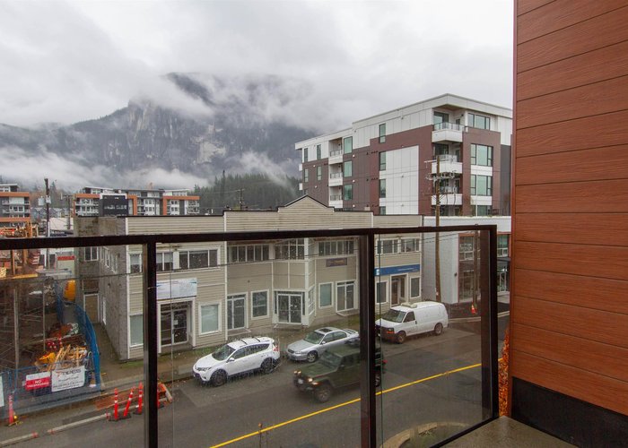 304 - 38033 Second Avenue, Squamish, BC V8B 0C4 | Amaji Photo 40