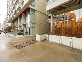 905 - 161 1ST Avenue, Vancouver, BC V6A 0G1 | Block 100 Photo R2972108-4.jpg