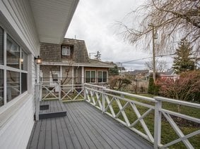 2996 Mcbride Avenue, Surrey, BC V4A 3G7 |  Photo R2973949-5.jpg