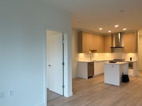 518 - 7588 16TH Street, Burnaby, BC V3N 0H8 |  Photo R2974833-2.jpg