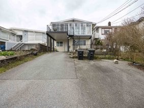 128 Holdom Avenue, Burnaby, BC V5B 1K3 |  Photo R2974934-2.jpg