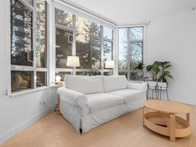 101 - 160 Keith Road, North Vancouver, BC V7M 3M2 | Victoria Park West Photo 3