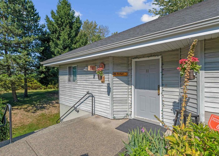 11 - 13670 84 Avenue, Surrey, BC V3W 0T6 |  Photo 1