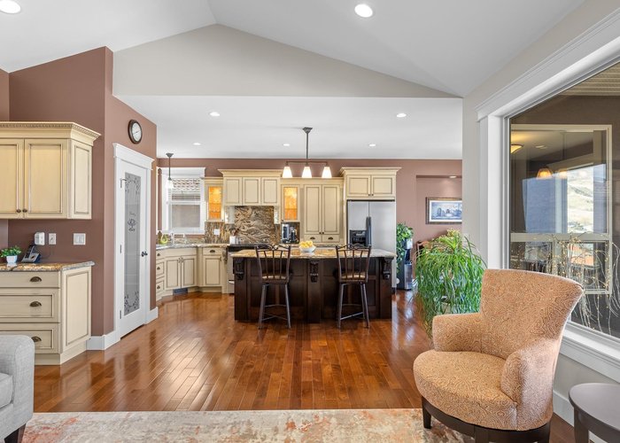 11909 LA Costa Lane, NO City Value, BC V0H 1V4 |  Photo 44