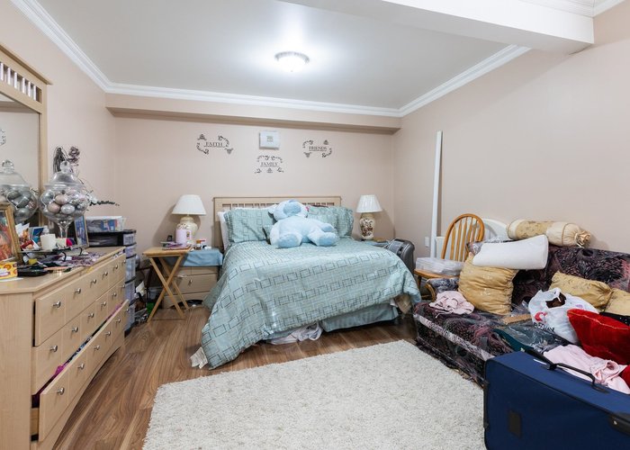 9318 Cinnamon Drive, Surrey, BC V3V 1V2 |  Photo 41
