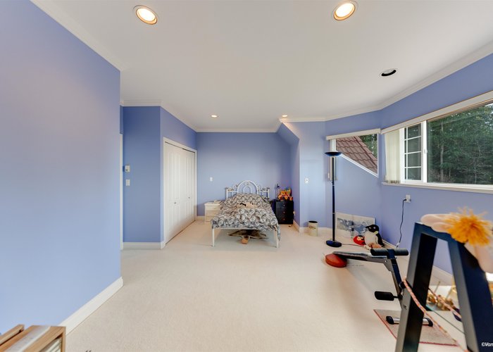 4989 Chalet Place, North Vancouver, BC V7R 4X4 |  Photo 58