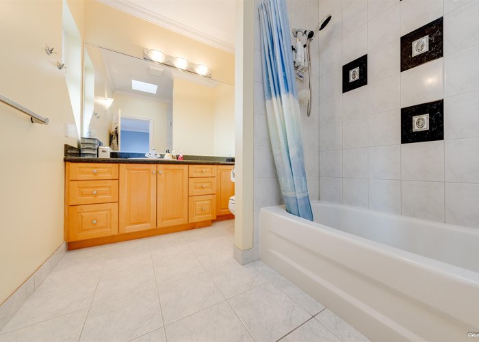 4989 Chalet Place, North Vancouver, BC V7R 4X4 |  Photo 61