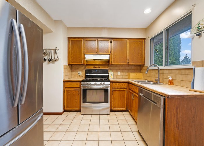 12919 98A Avenue, Surrey, BC V3T 1C3 |  Photo 27