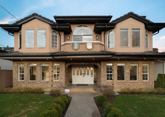 7622 2ND Street, Burnaby, BC V3N 3R8 |  Photo 1