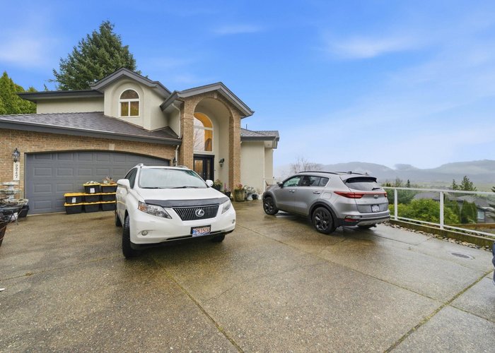 2247 Mountain Drive, Abbotsford, BC V3G 1E4 |  Photo 50