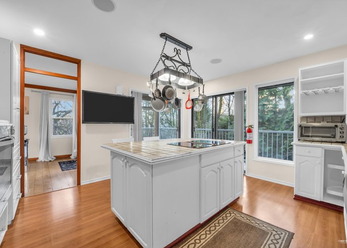 210 Nelson Street, Coquitlam, BC V3K 4M4 |  Photo 42