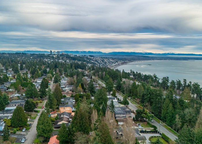 13600 Blackburn Avenue, White Rock, BC V4B 2Y8 |  Photo 36