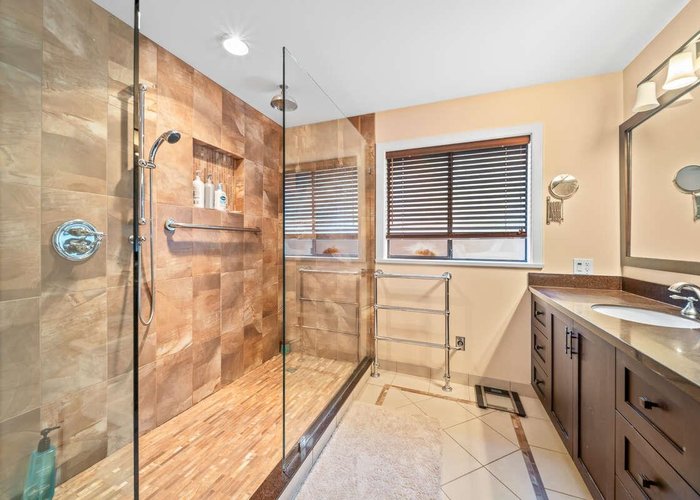 5600 Grousewoods Place, North Vancouver, BC V7R 4T4 |  Photo 46