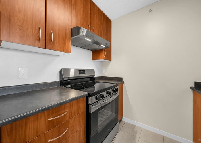 2002 - 3663 Crowley Drive, Vancouver, BC V5R 6H4 |  Photo 24