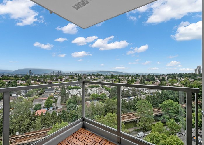 2002 - 3663 Crowley Drive, Vancouver, BC V5R 6H4 |  Photo 28