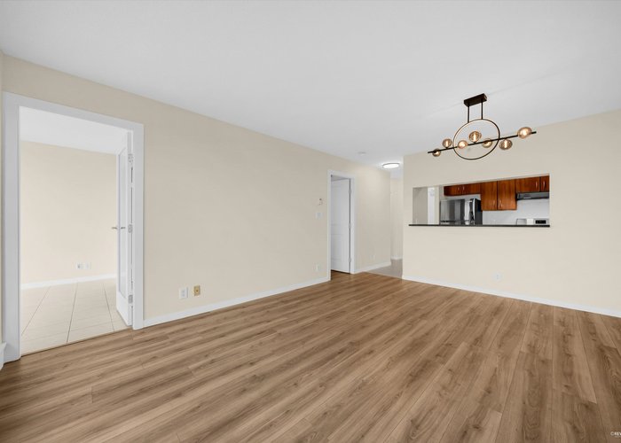 2002 - 3663 Crowley Drive, Vancouver, BC V5R 6H4 |  Photo 16