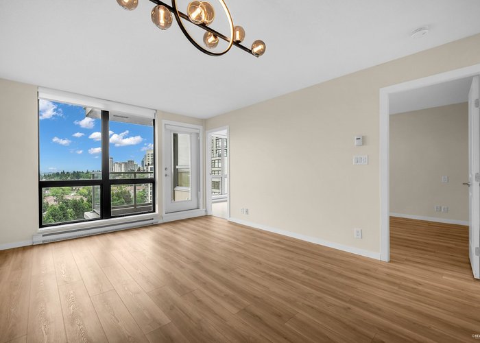 2002 - 3663 Crowley Drive, Vancouver, BC V5R 6H4 |  Photo 17
