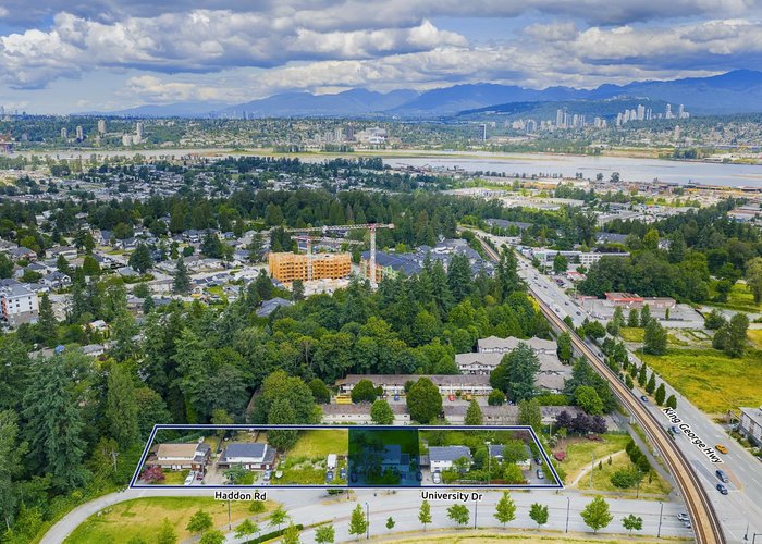 10957 University Drive, Surrey, BC V3T 3Z4 |  Photo 1