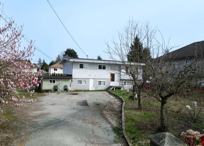 9032 156 Street, Surrey, BC V3R 5Y8 |  Photo 2