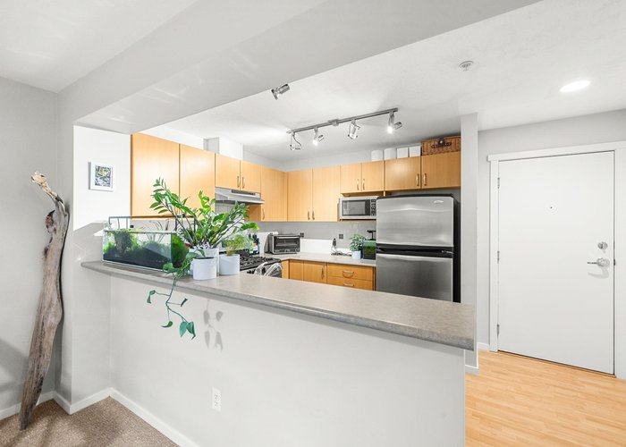 208 - 200 Klahanie Drive, Port Moody, BC V3H 5K7 |  Photo 30