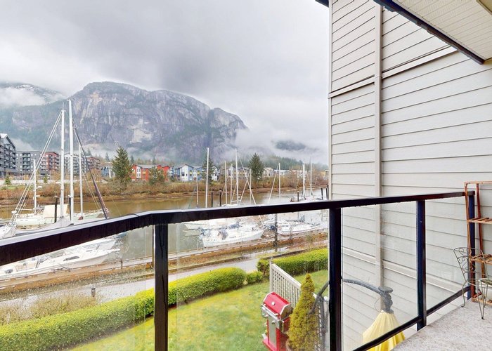 202 - 1468 Pemberton Avenue, Squamish, BC V8B 0K2 |  Photo 25
