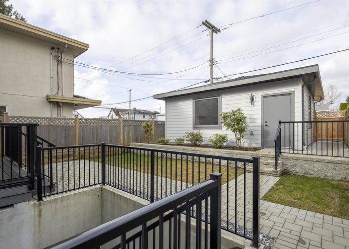 7 Howard Avenue, Burnaby, BC V5B 1J6 |  Photo 74