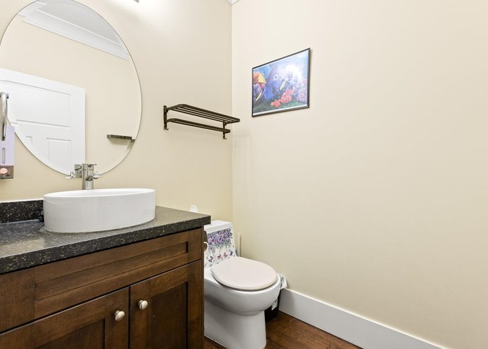 15487 Thrift Avenue, White Rock, BC V4B 2L8 |  Photo 43