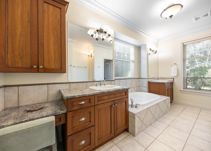 13785 Marine Drive, White Rock, BC V4B 1A3 |  Photo 41